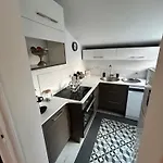 Jolie Maison De Proche Du Centre Et De La Saint-Raphael (Var)