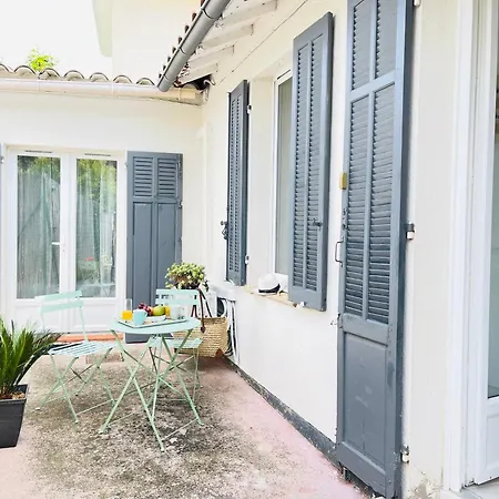 Jolie Maison De Proche Du Centre Et De La *