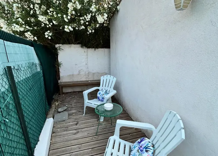 Nyaraló Jolie Maison De Proche Du Centre Et De La Saint-Raphaël