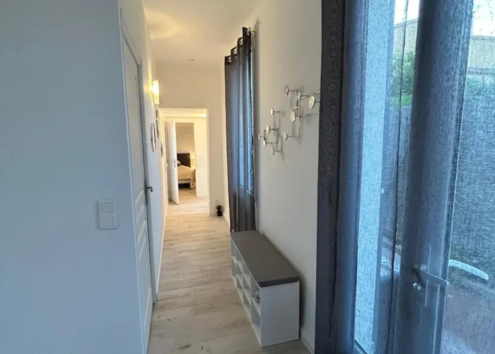 Jolie Maison De Proche Du Centre Et De La *